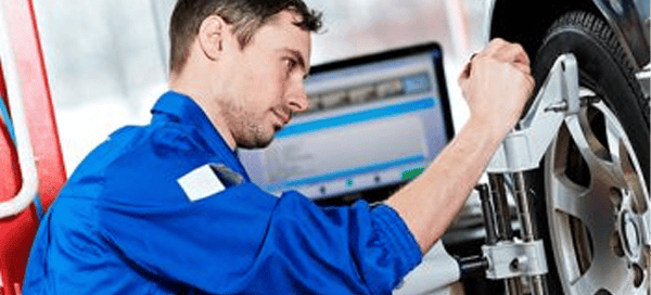 The expert automotive diagnostic team at Auto Airbag & Electrical Specialist in Milwaukee.